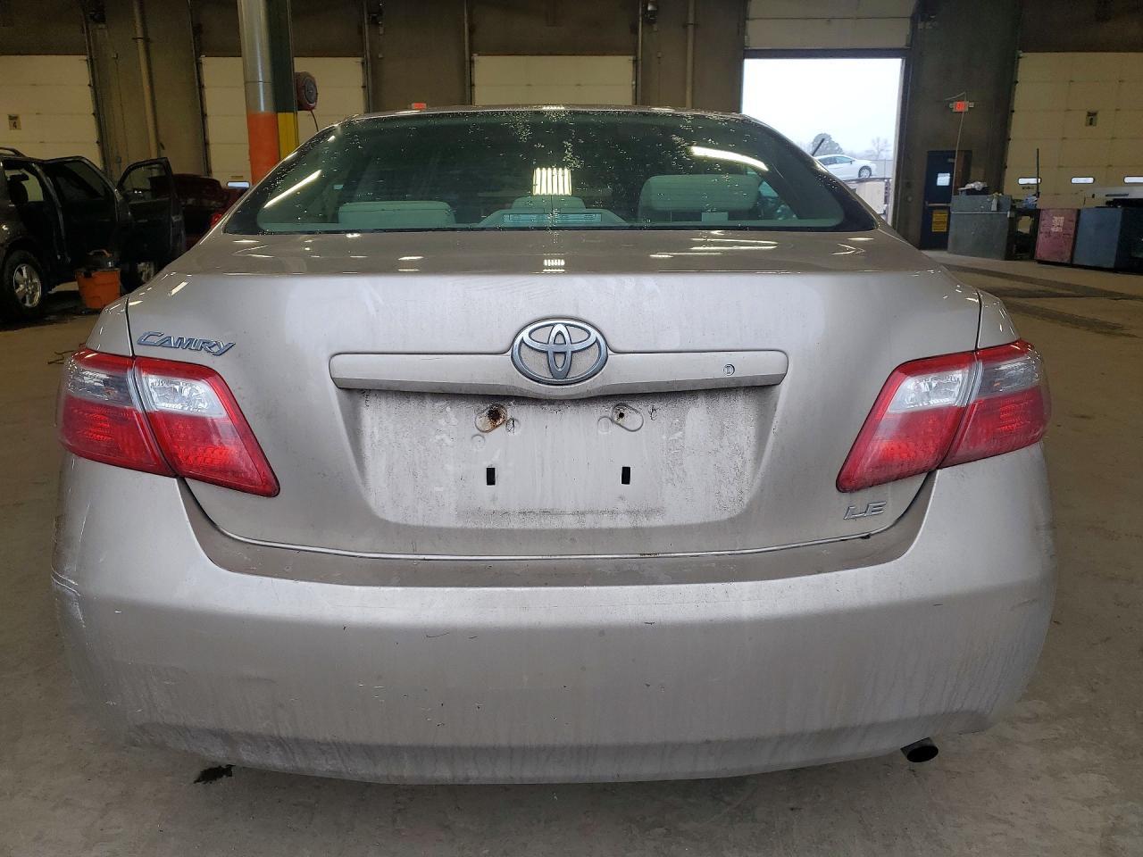 2009 Toyota Camry Base - Фото 6