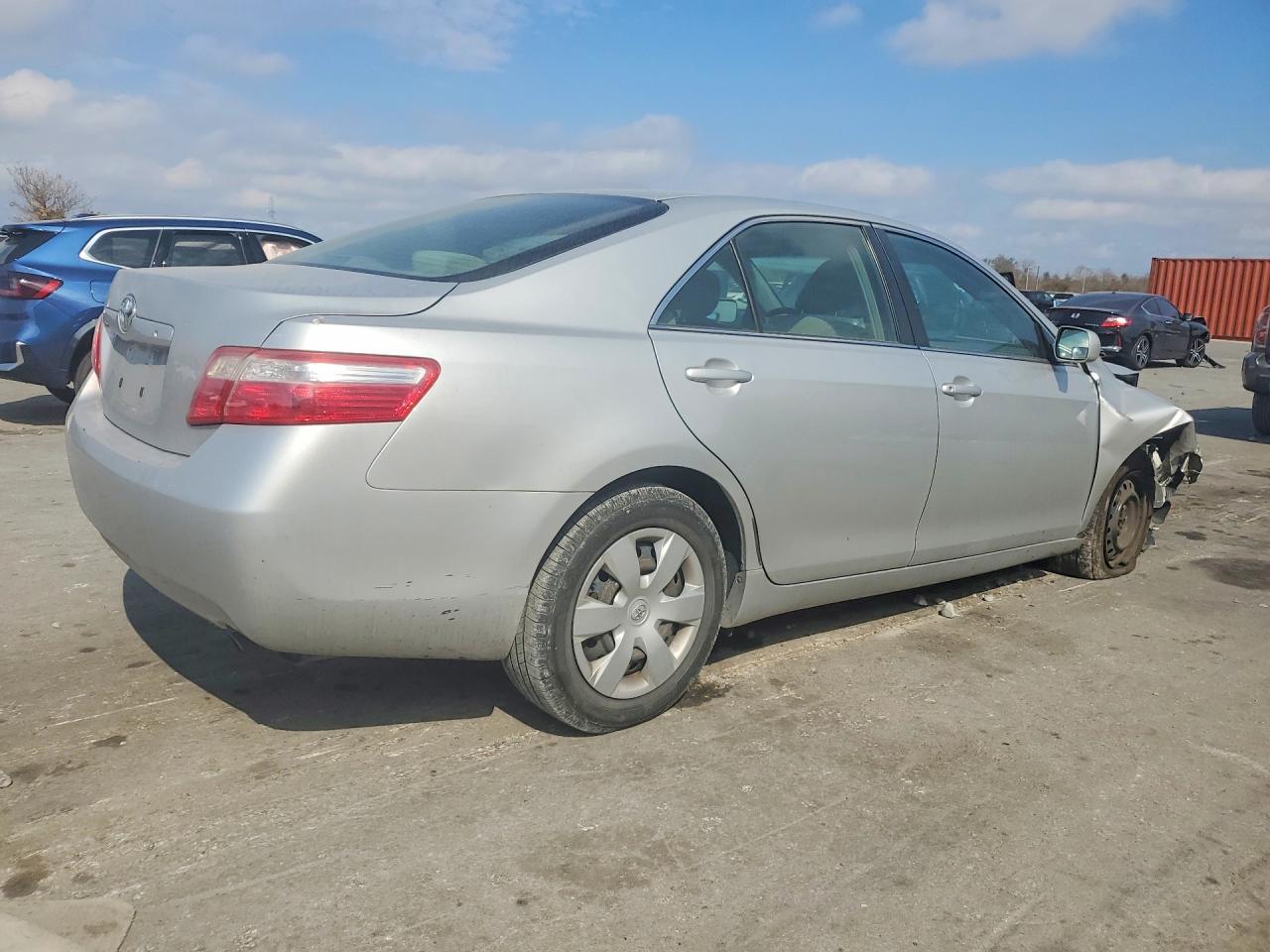 2009 Toyota Camry Base - Фото 3