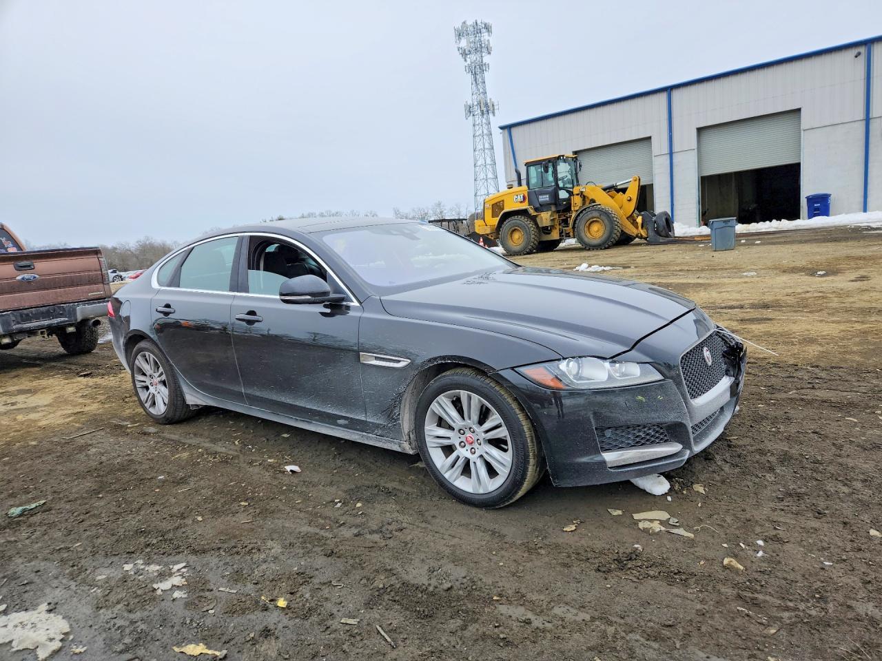 2017 Jaguar Xf Premium - Фото 4