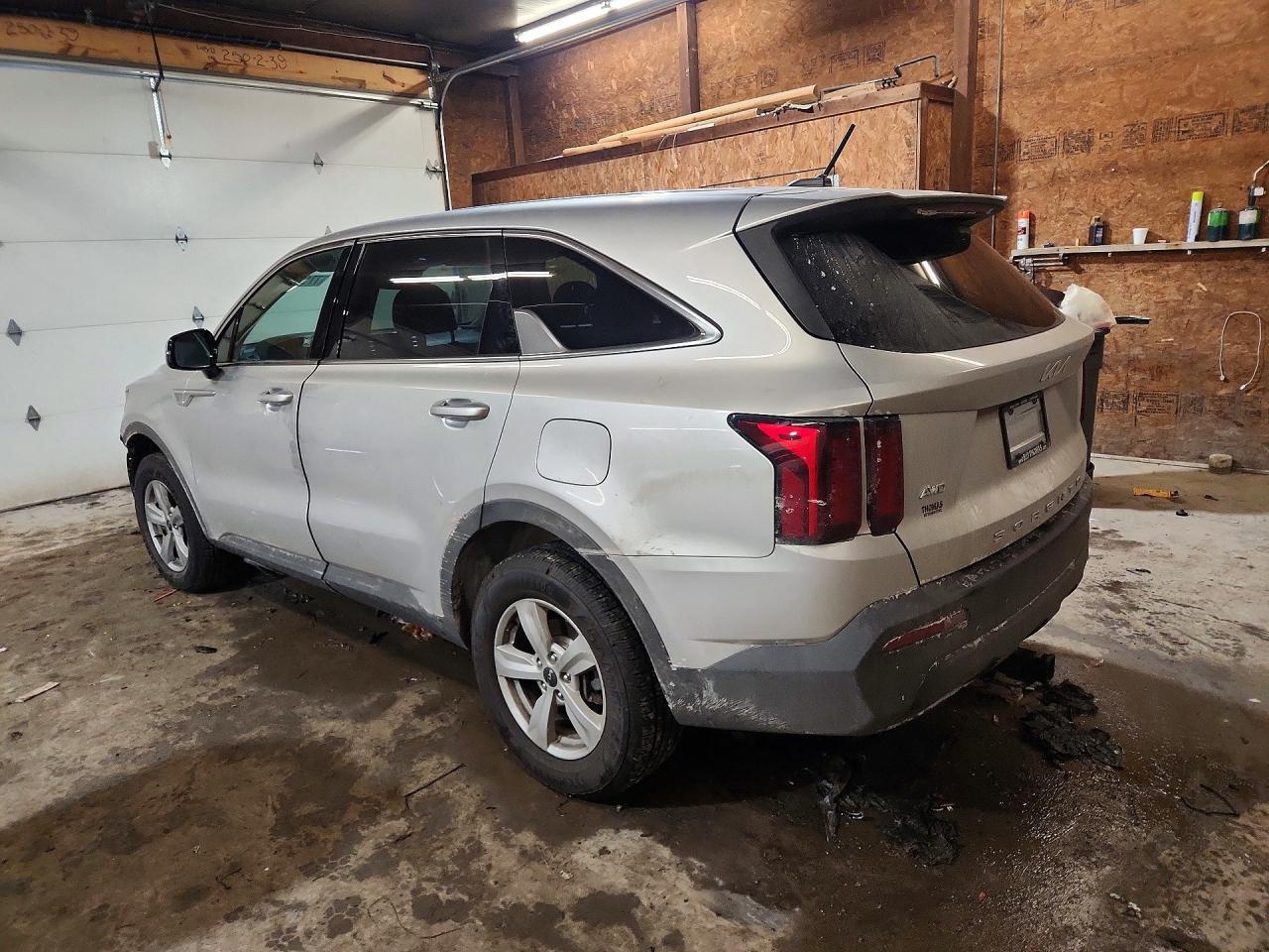 2022 Kia Sorento Lx - Фото 2