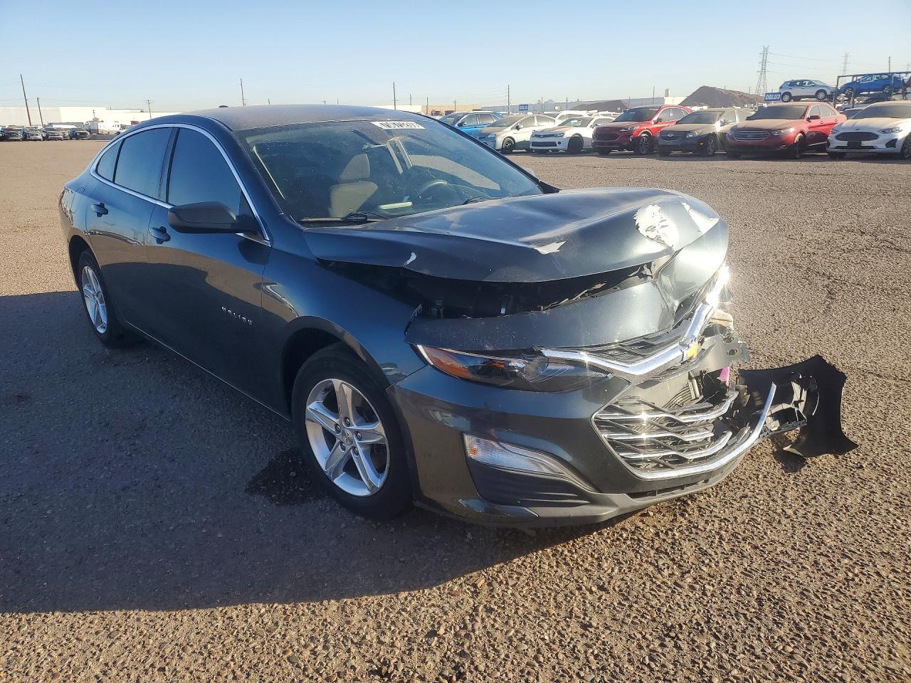 2020 Chevrolet Malibu Ls - Фото 4