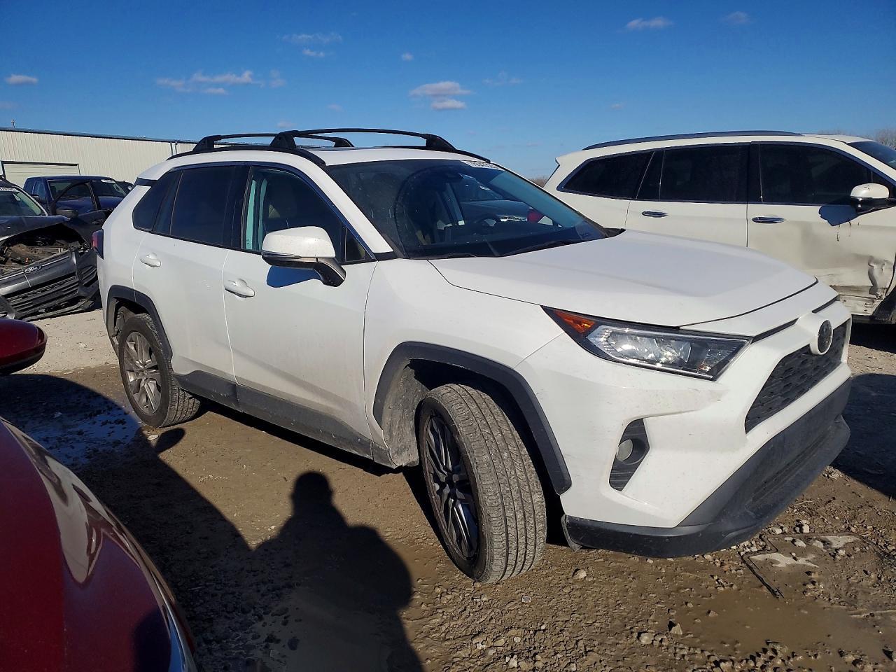2019 Toyota Rav4 Xle Premium - Фото 4