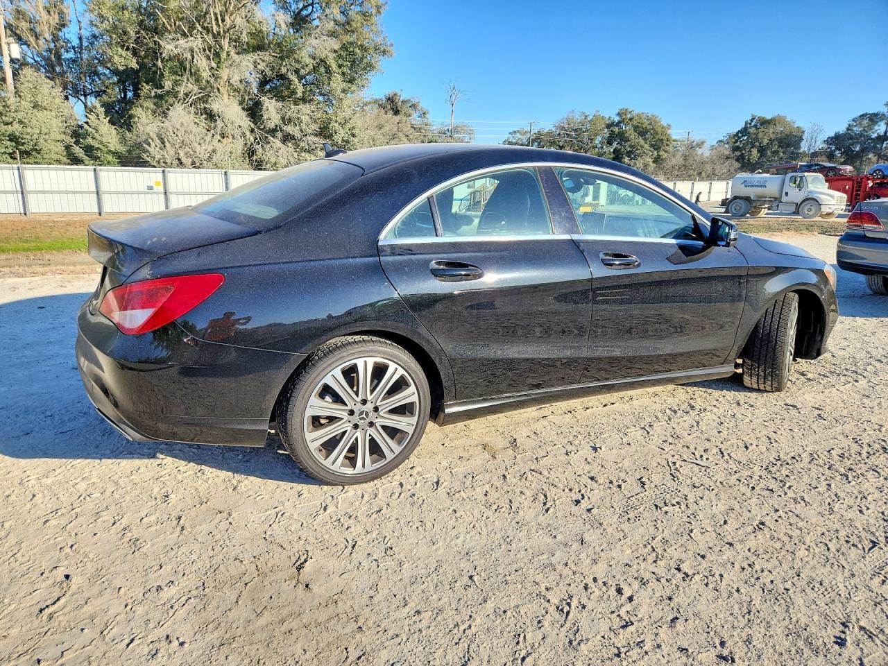 2018 Mercedes-Benz Cla 250 - Фото 3