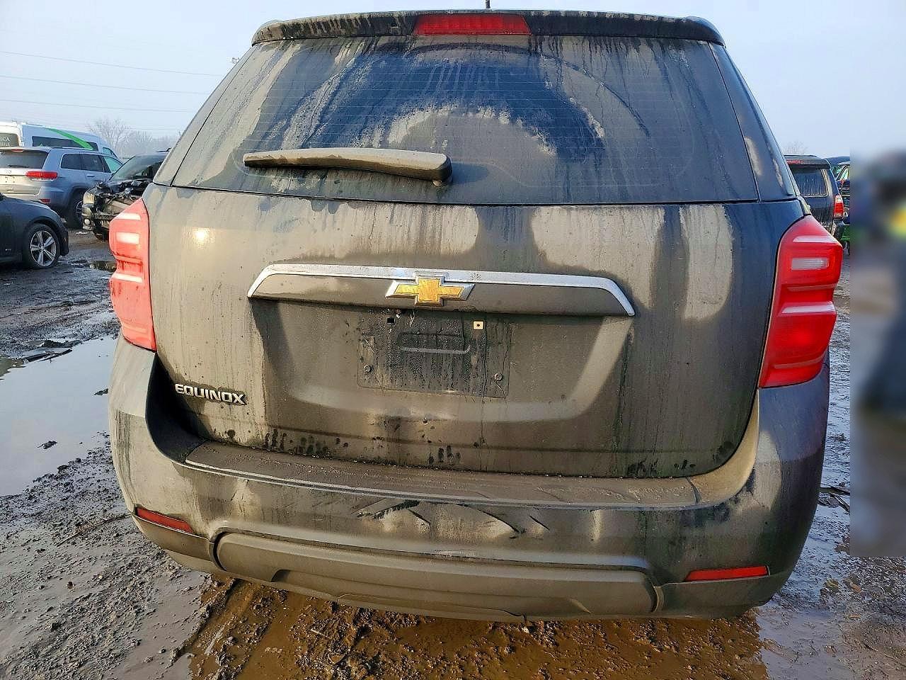 2017 Chevrolet Equinox Ls - Image 6
