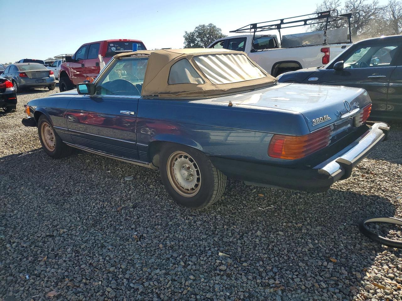 1983 Mercedes-Benz 380 Sl - Фото 2