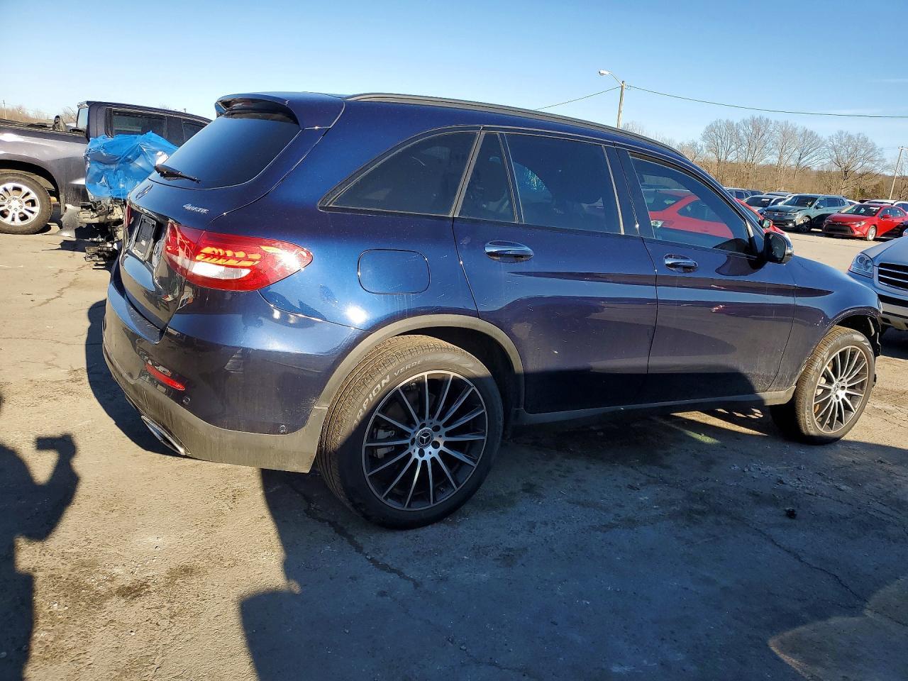 2018 Mercedes-Benz Glc 300 4Matic - Image 3