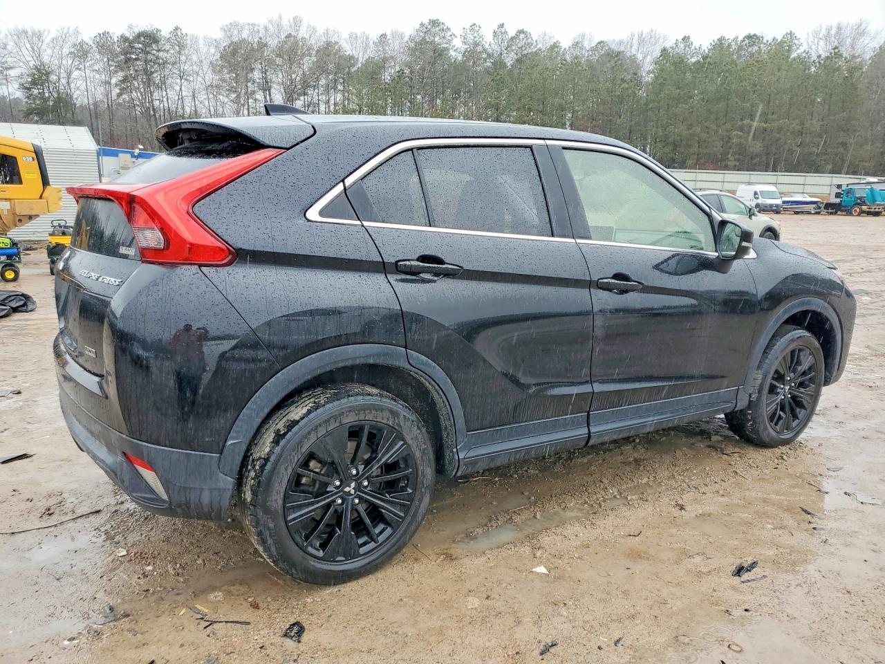 2019 Mitsubishi Eclipse Cross Le - Фото 3