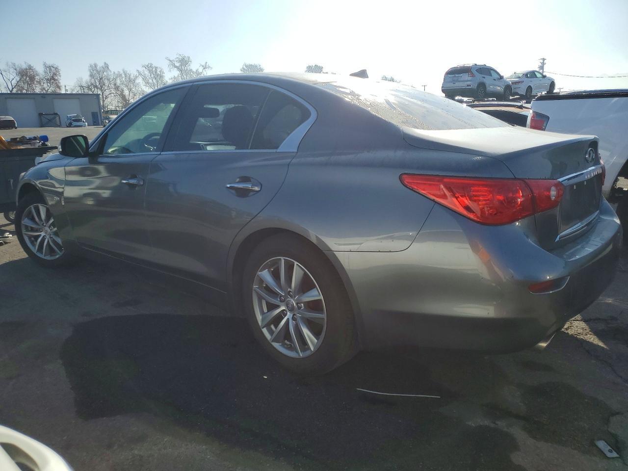 2016 Infiniti Q50 Base - Фото 2