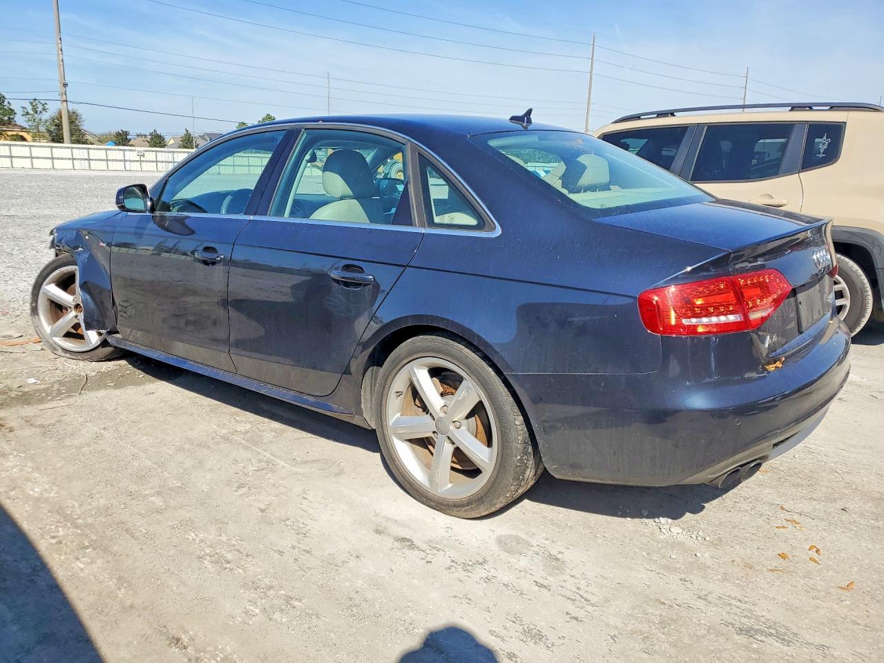 2012 Audi A4 Premium Plus - Фото 2