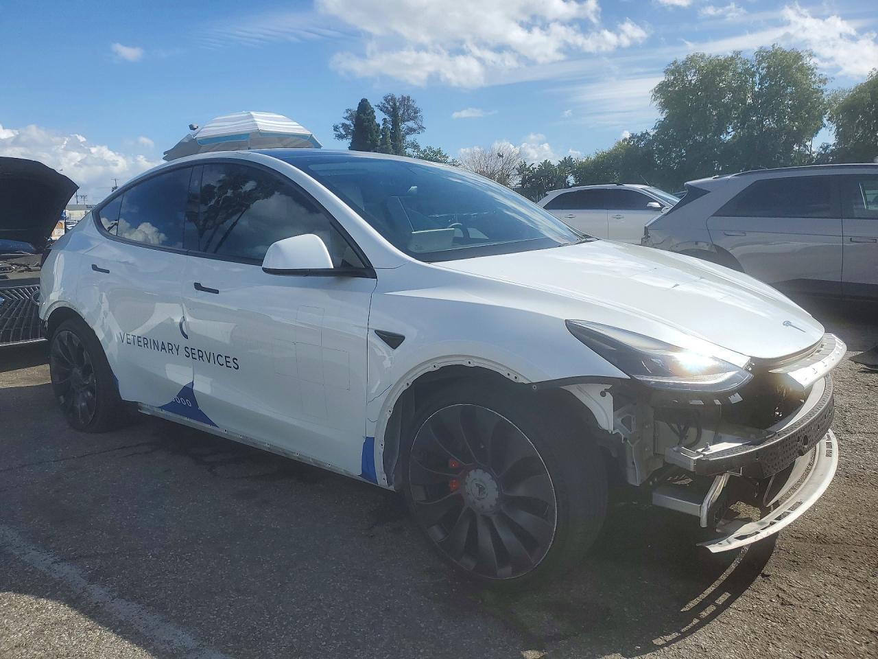 2022 Tesla Model Y - Image 4