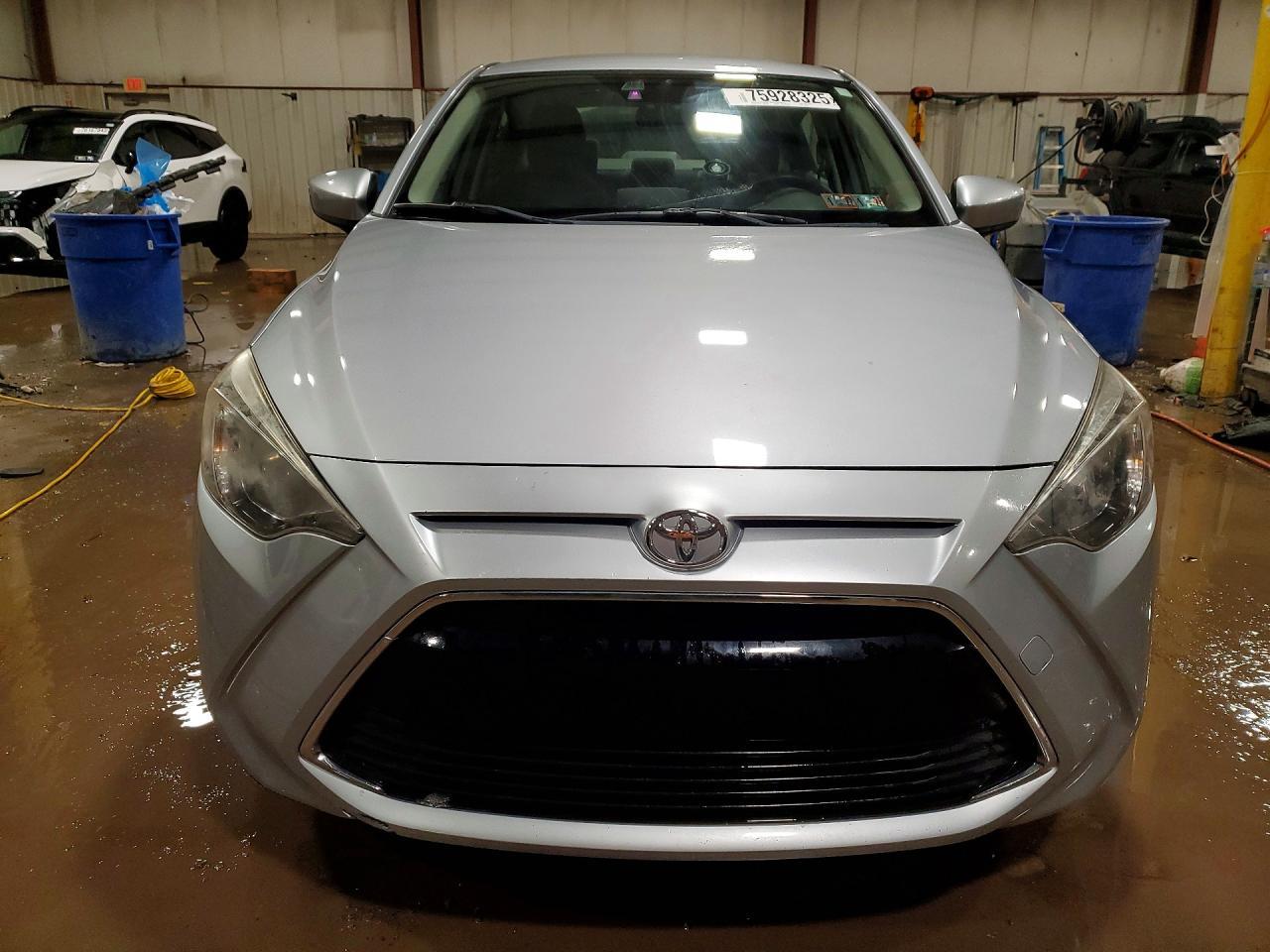 2017 Toyota Yaris Ia Base - Image 5
