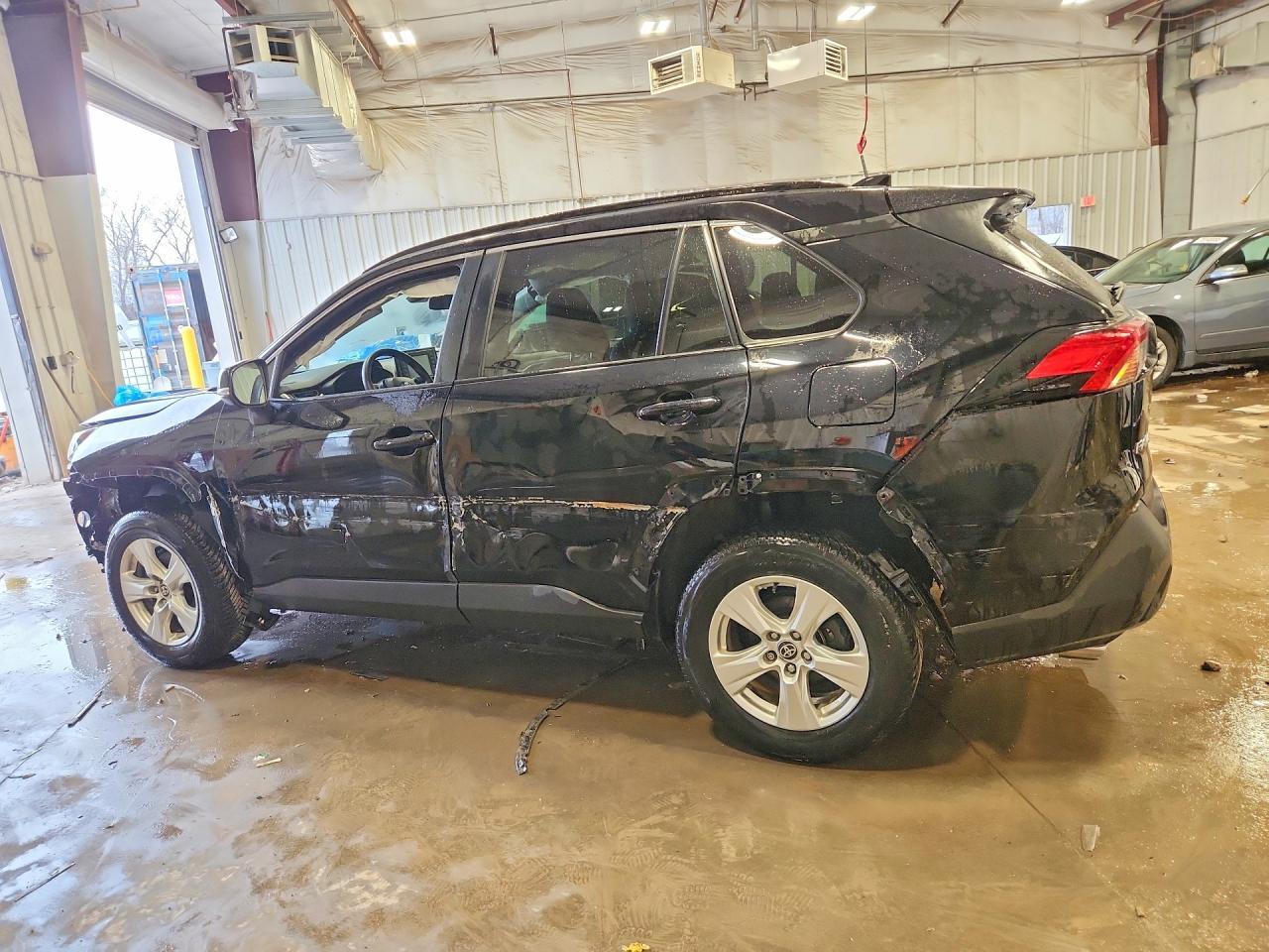 2021 Toyota Rav4 Xle - Фото 2