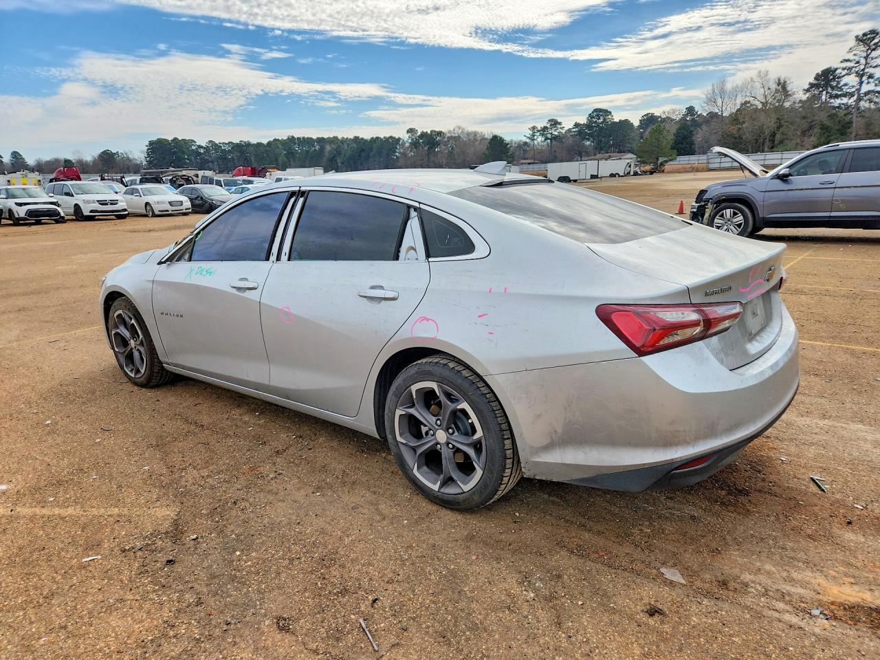 2022 Chevrolet Malibu Lt - Фото 2