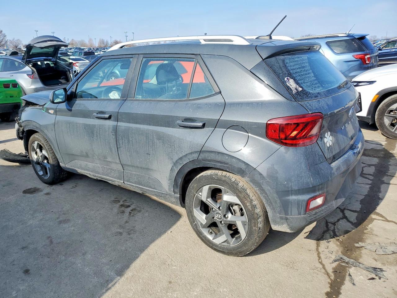 2023 Hyundai Venue Sel - Фото 2