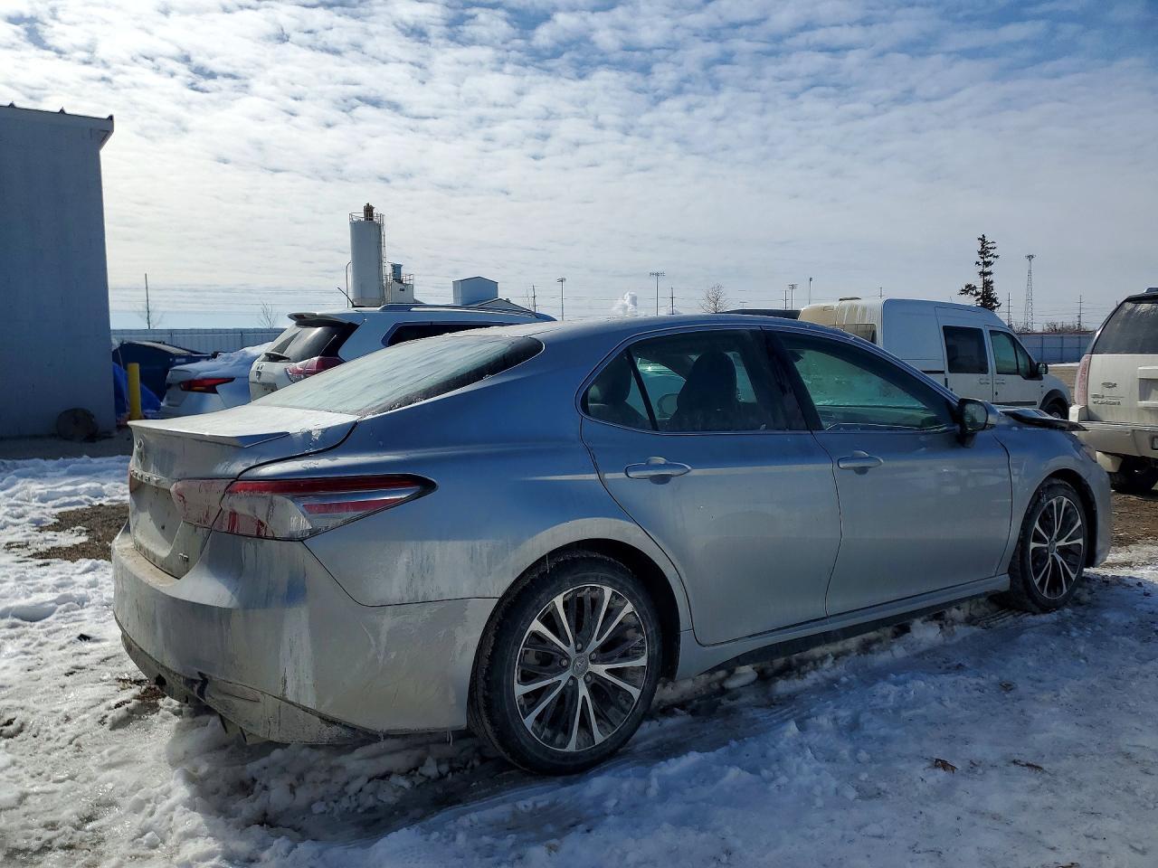 2018 Toyota Camry L - Image 3