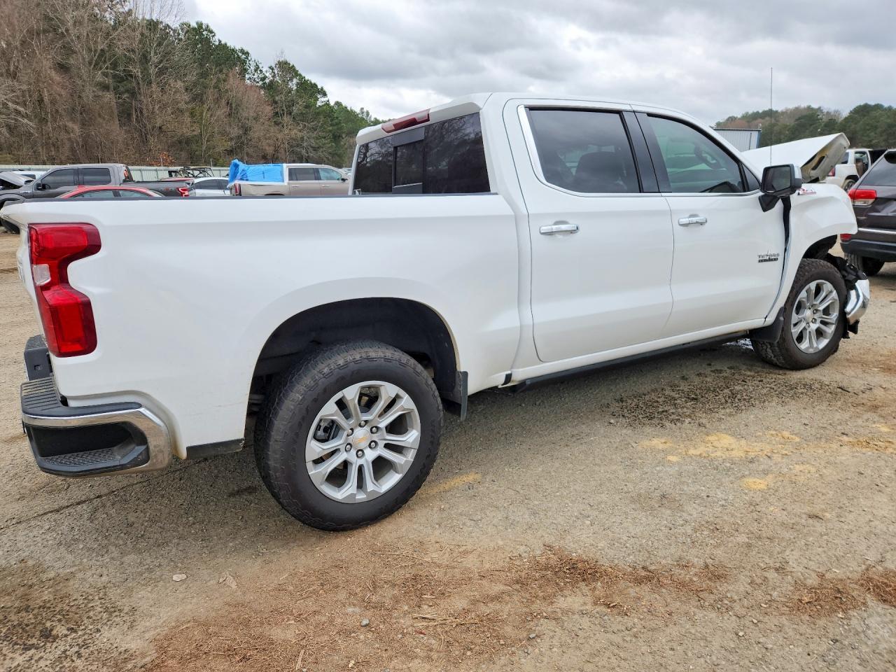 2025 Chevrolet Silverado K1500 Ltz - Image 3