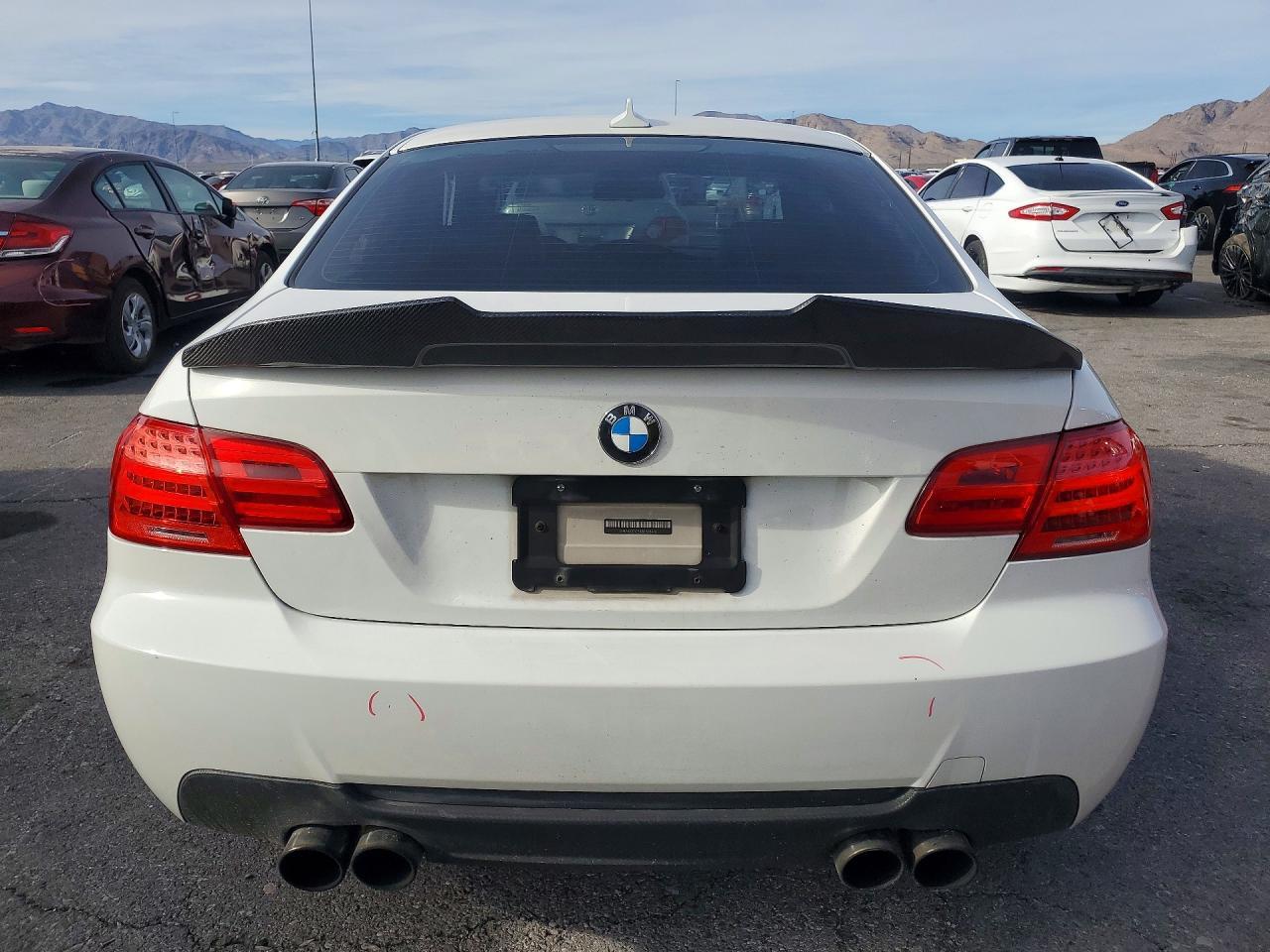 2011 BMW 335 I - Фото 6
