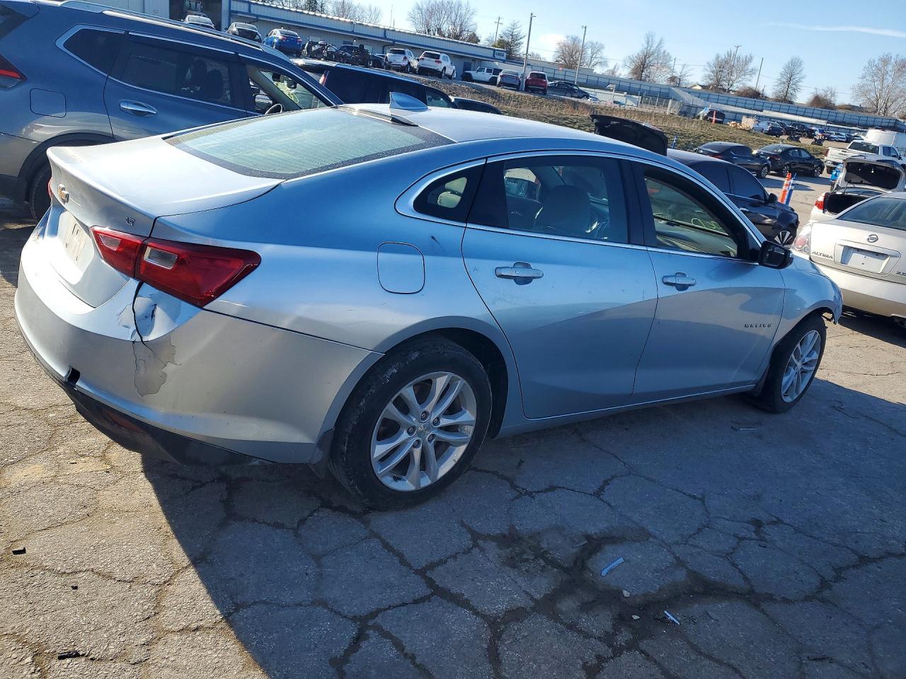 2017 Chev Malibu Lt - Фото 3