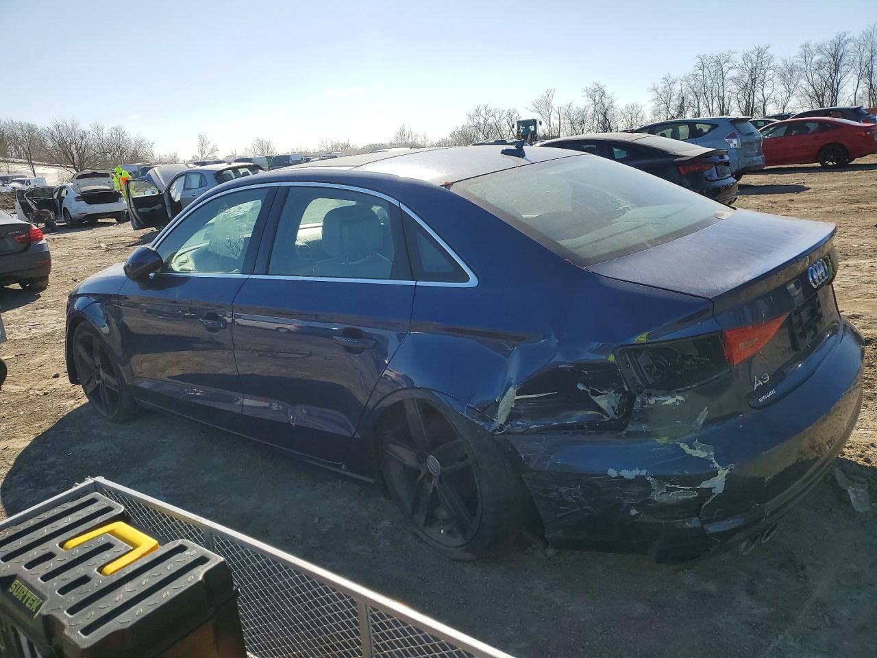 2015 Audi A3 Premium Plus - Фото 2