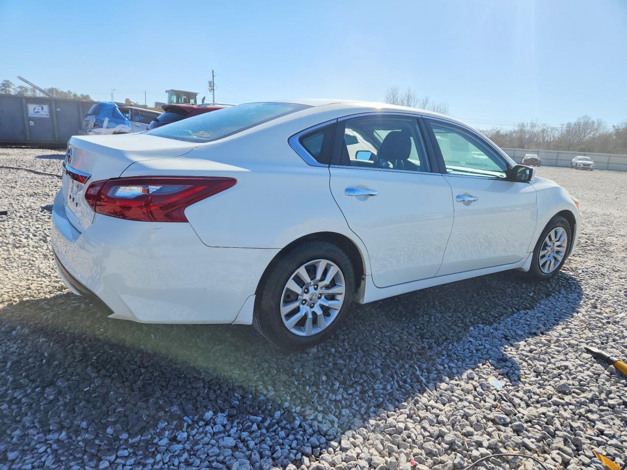 2018 Nissan Altima 2.5 S - Фото 3