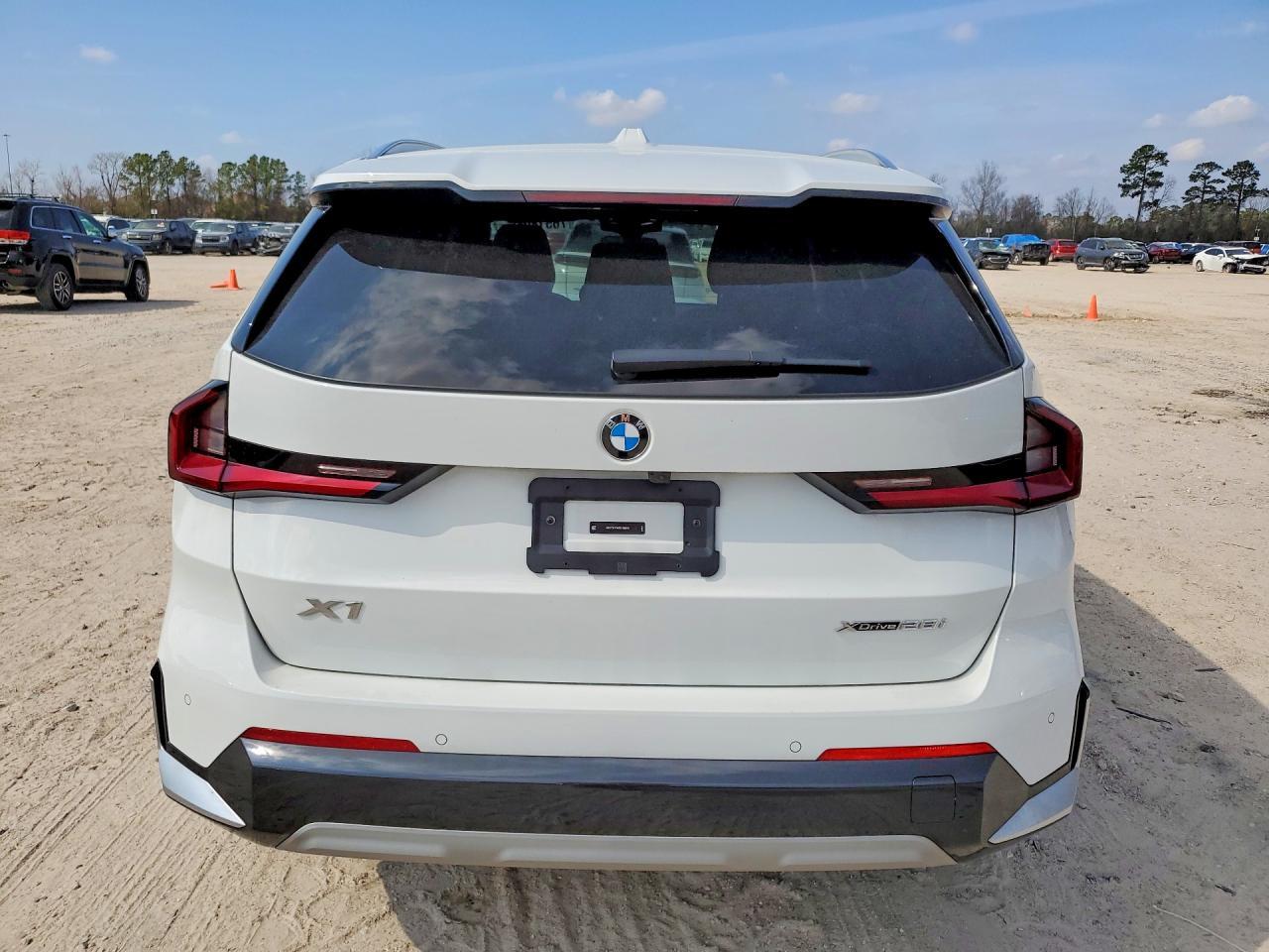 2025 BMW X1 xDrive28I - Фото 6