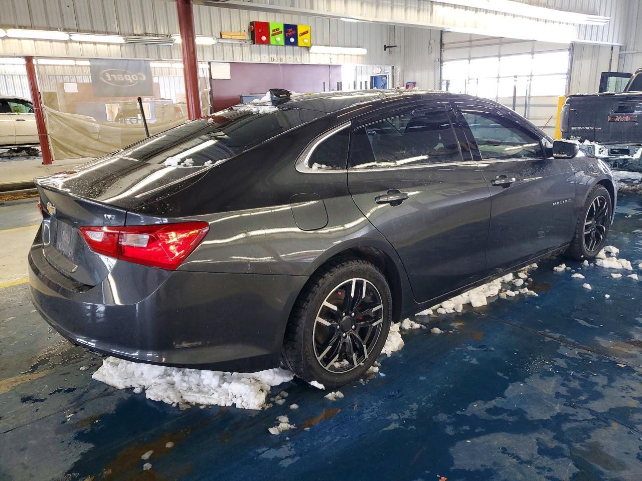 2016 Chevrolet Malibu Lt - Image 3