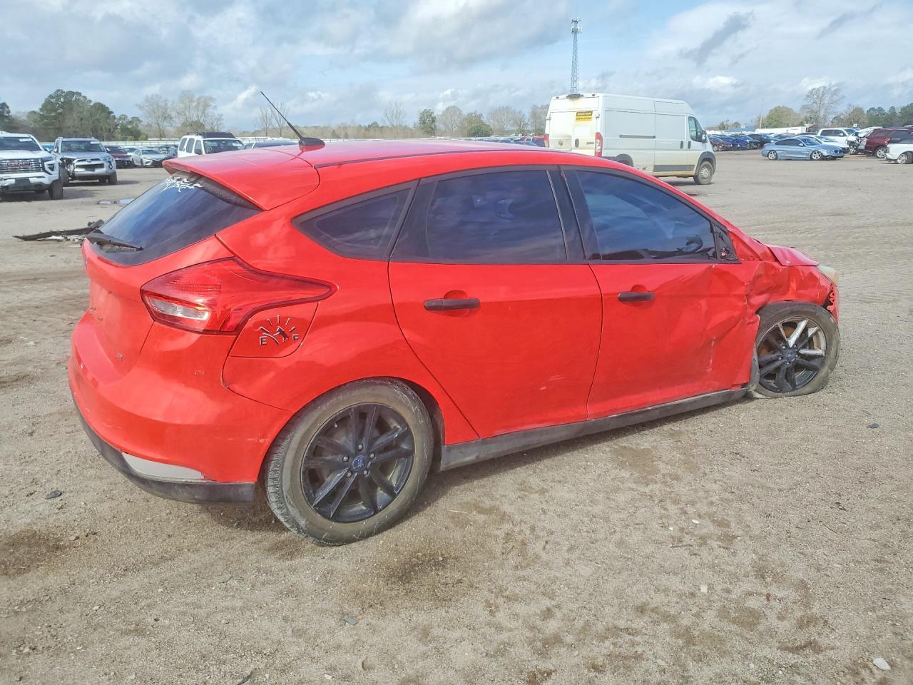2016 Ford Focus Se - Фото 3