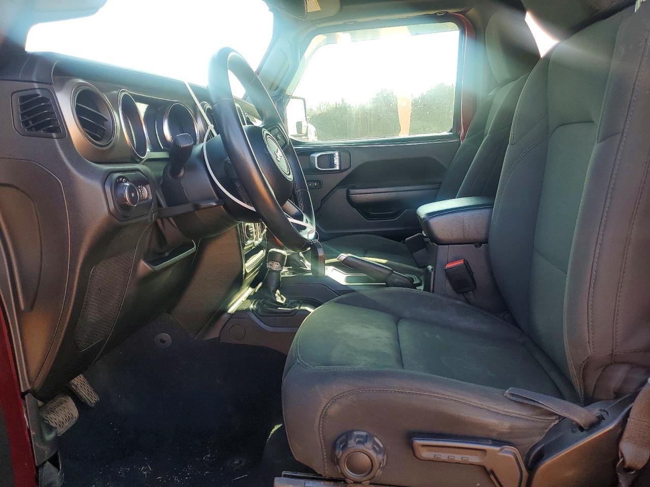 2021 Jeep Wrangler Sport - Фото 7