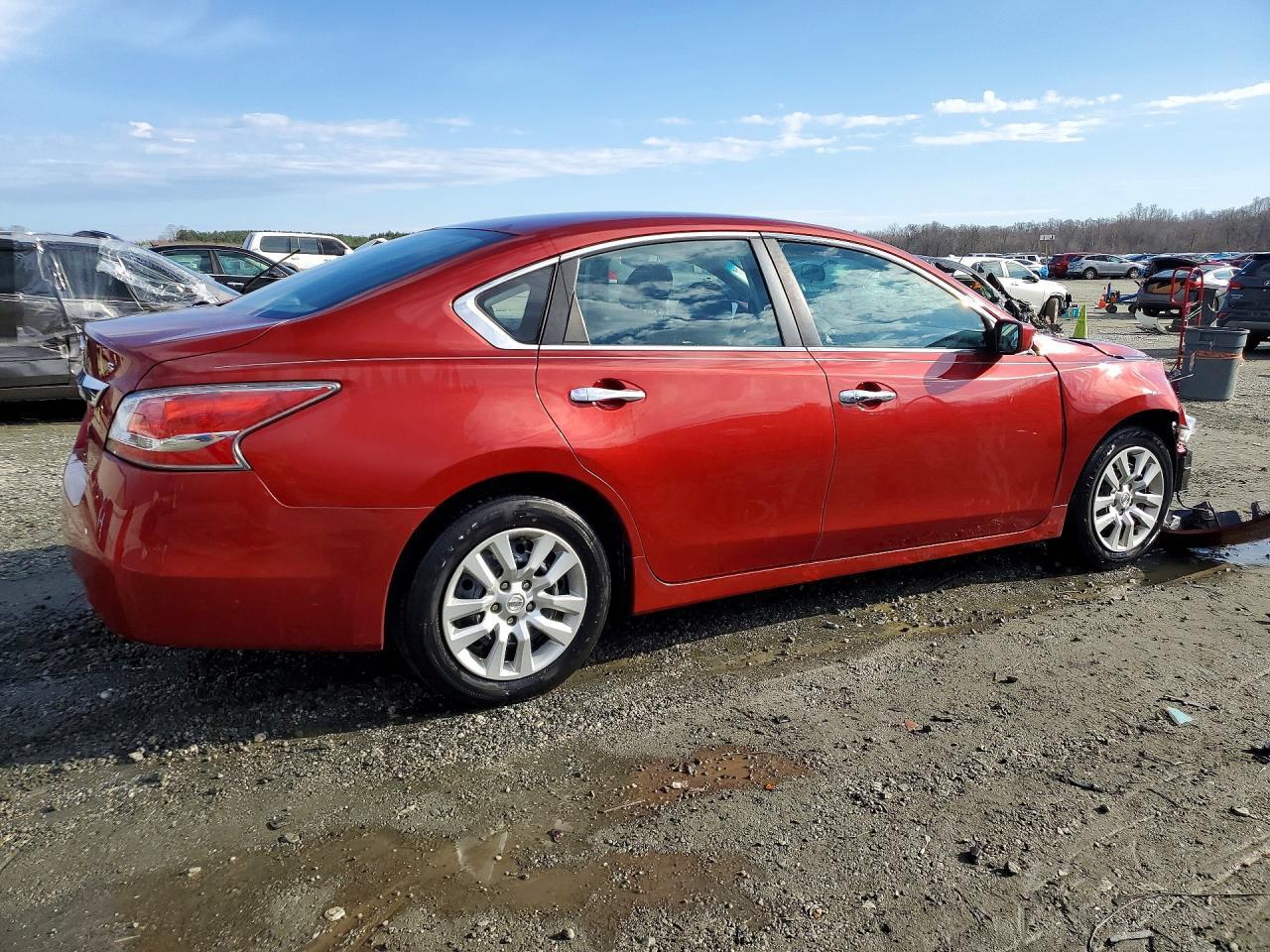 2015 Nissan Altima 2.5 S - Фото 3