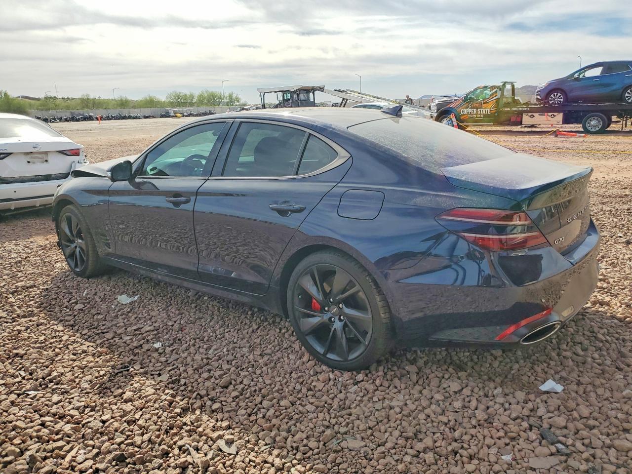 2023 Genesis G70 3.3T Standard - Фото 2