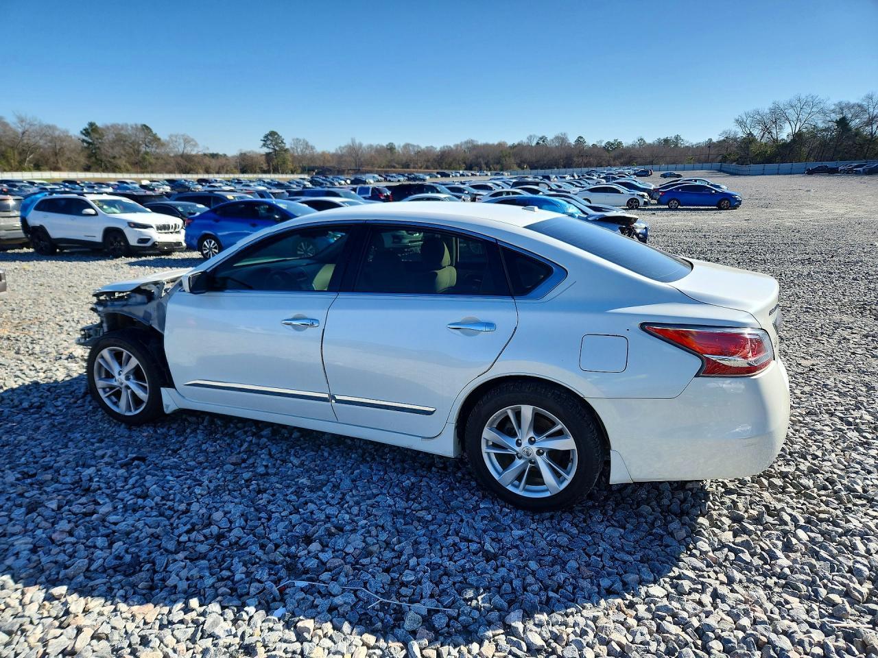 2015 Nissan Altima 2.5 - Image 2