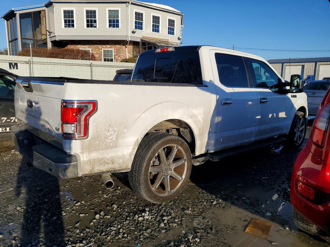 2015 Ford F150 Supercrew - Фото 3