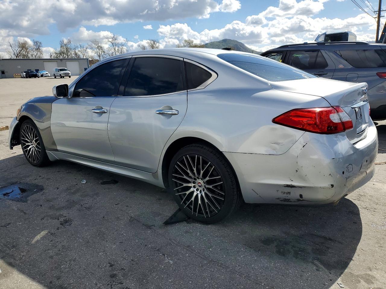 2012 Infiniti M37 - Image 2