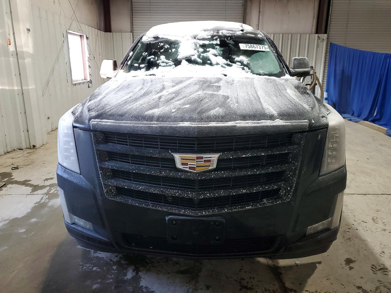 2015 Cadillac Escalade Esv - Image 5