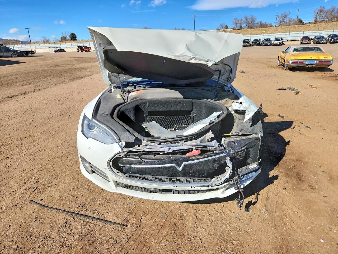 2015 Tesla Model S 85 - Фото 5