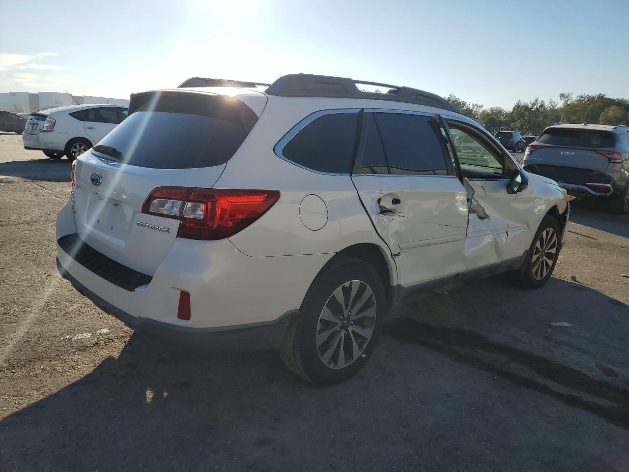 2015 Subaru Outback 2.5I Limited - Фото 3