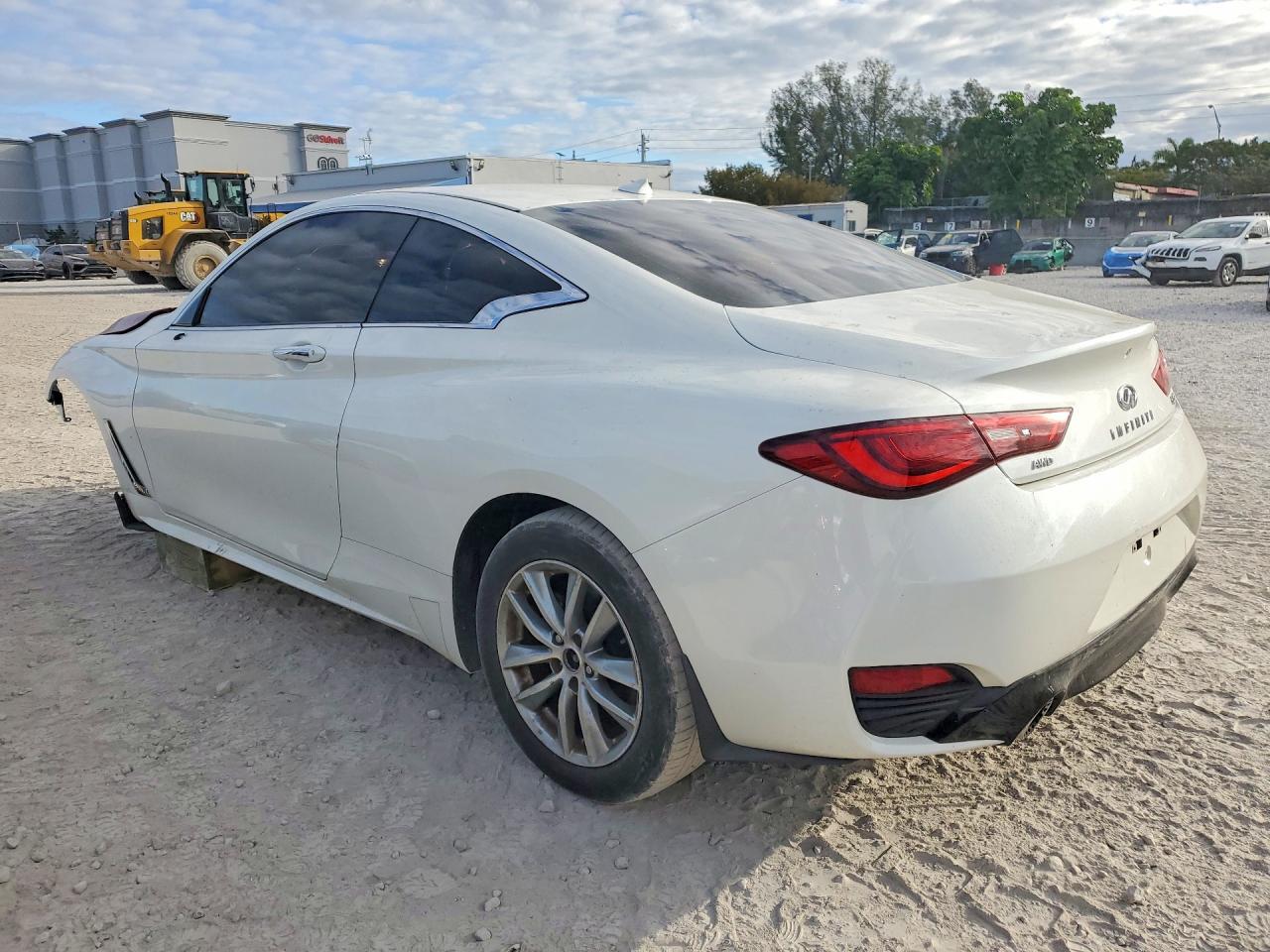 2020 Infiniti Q60 Pure - Фото 2