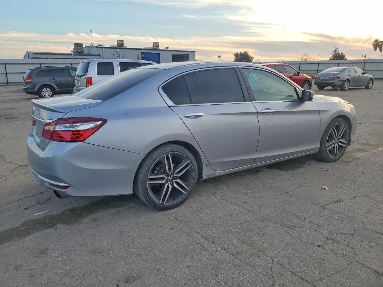 2017 Honda Accord Sport - Фото 3