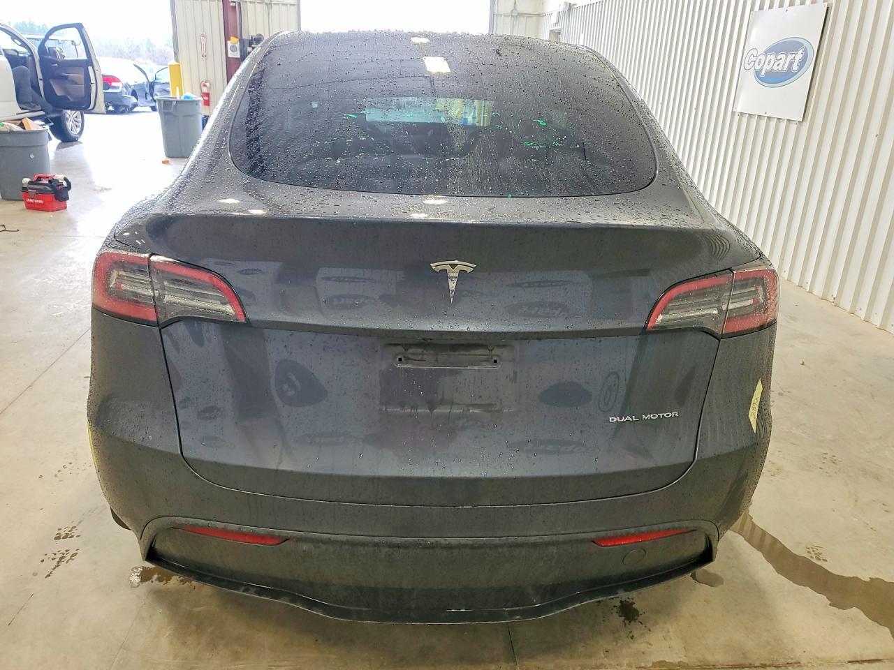 2022 Tesla Model Y - Фото 6