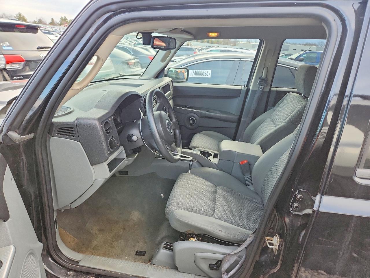 2006 Jeep Commander - Фото 7