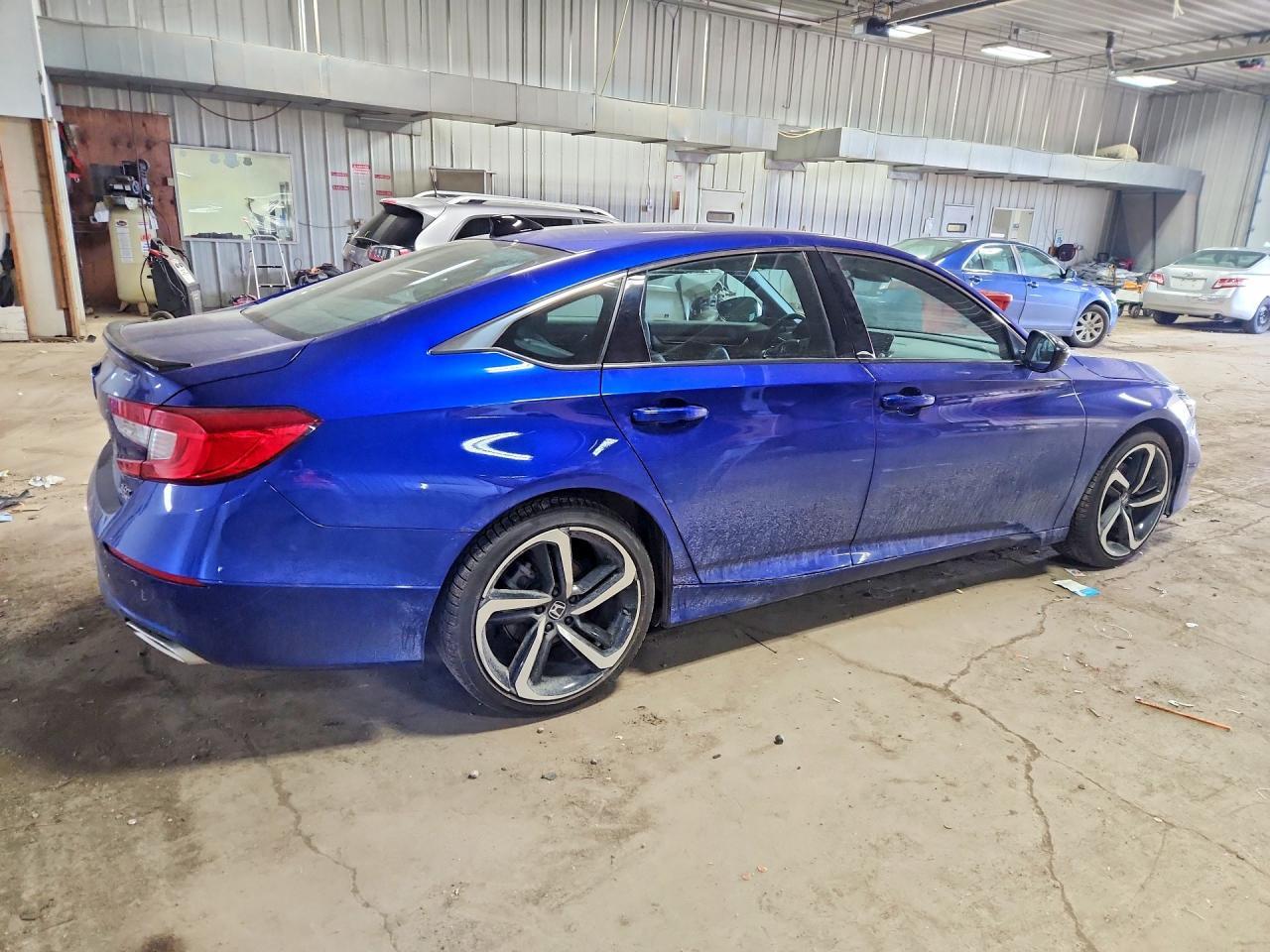 2021 Honda Accord Sport - Фото 3