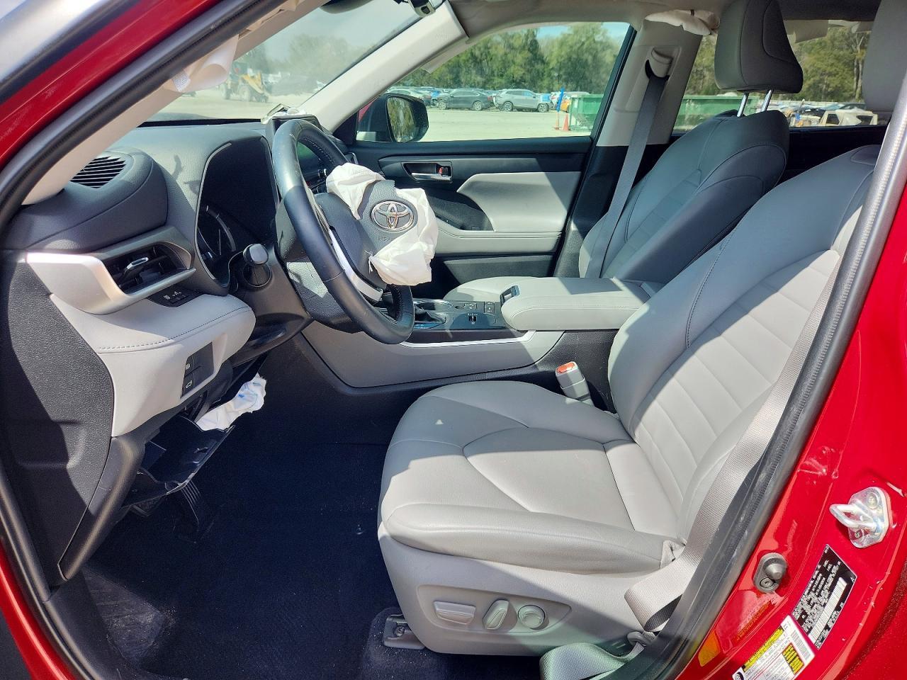 2022 Toyota Highlander Xle - Image 7