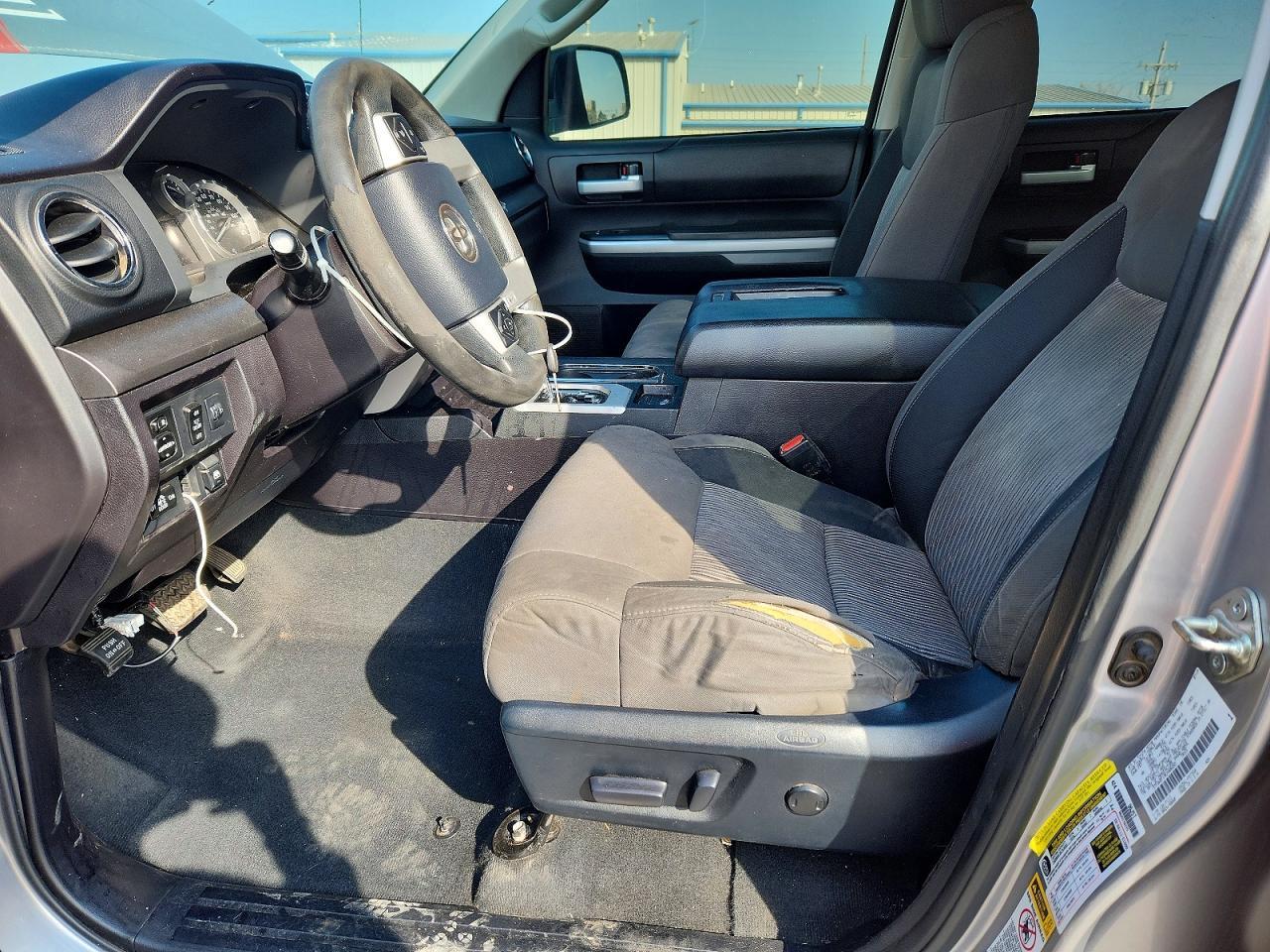 2014 Toyota Tundra Crewmax Sr5 - Image 7