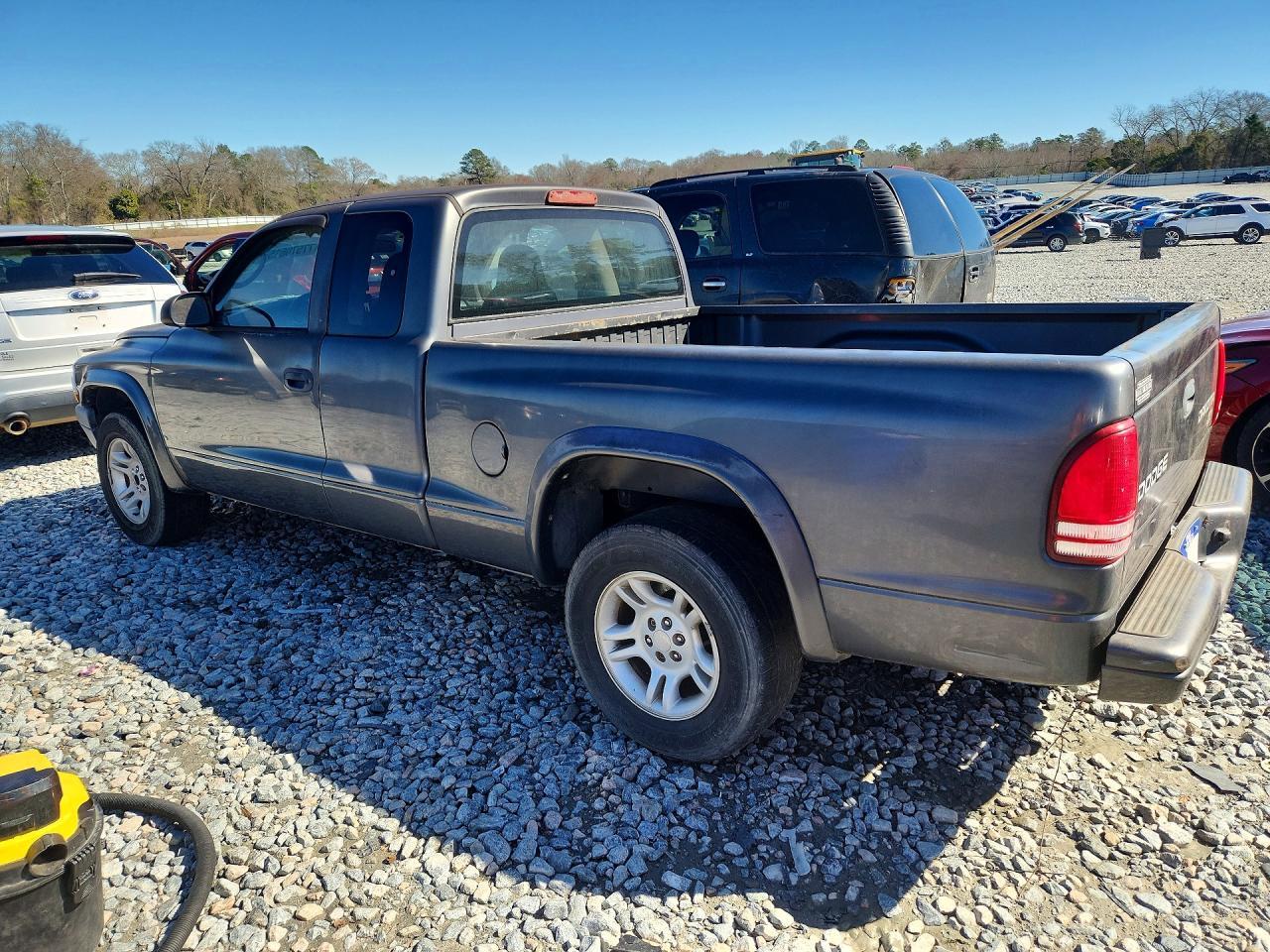 2003 Dodge Dakota Sxt - Image 2