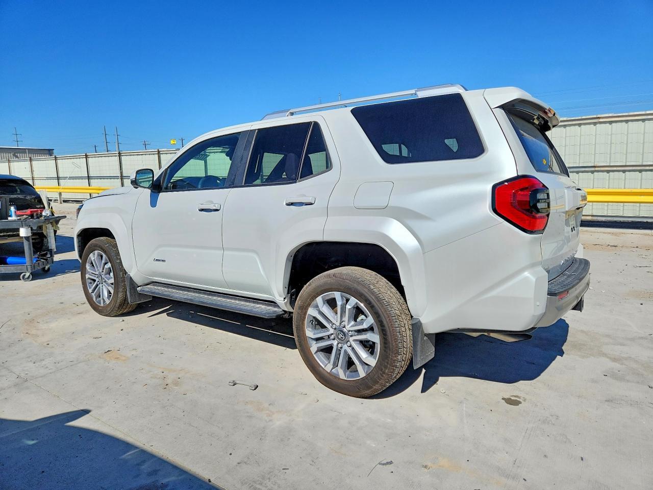 2025 Toyota 4Runner - Фото 2