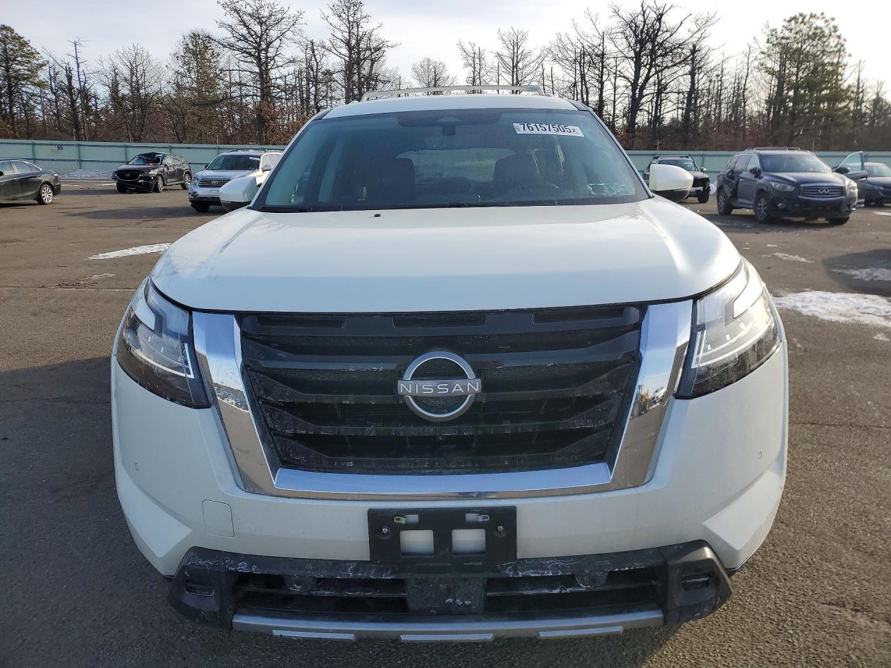 2023 Nissan Pathfinder Sl - Фото 5