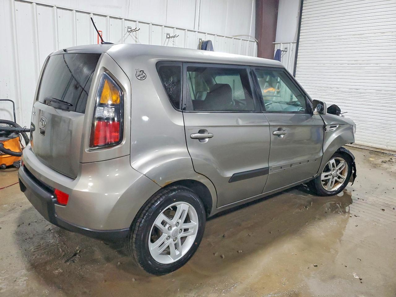 2011 Kia Soul + - Фото 3