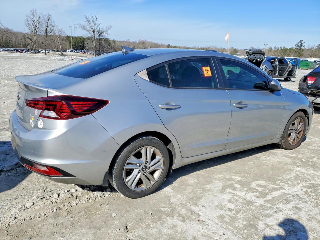 2020 Hyundai Elantra Sel - Фото 3