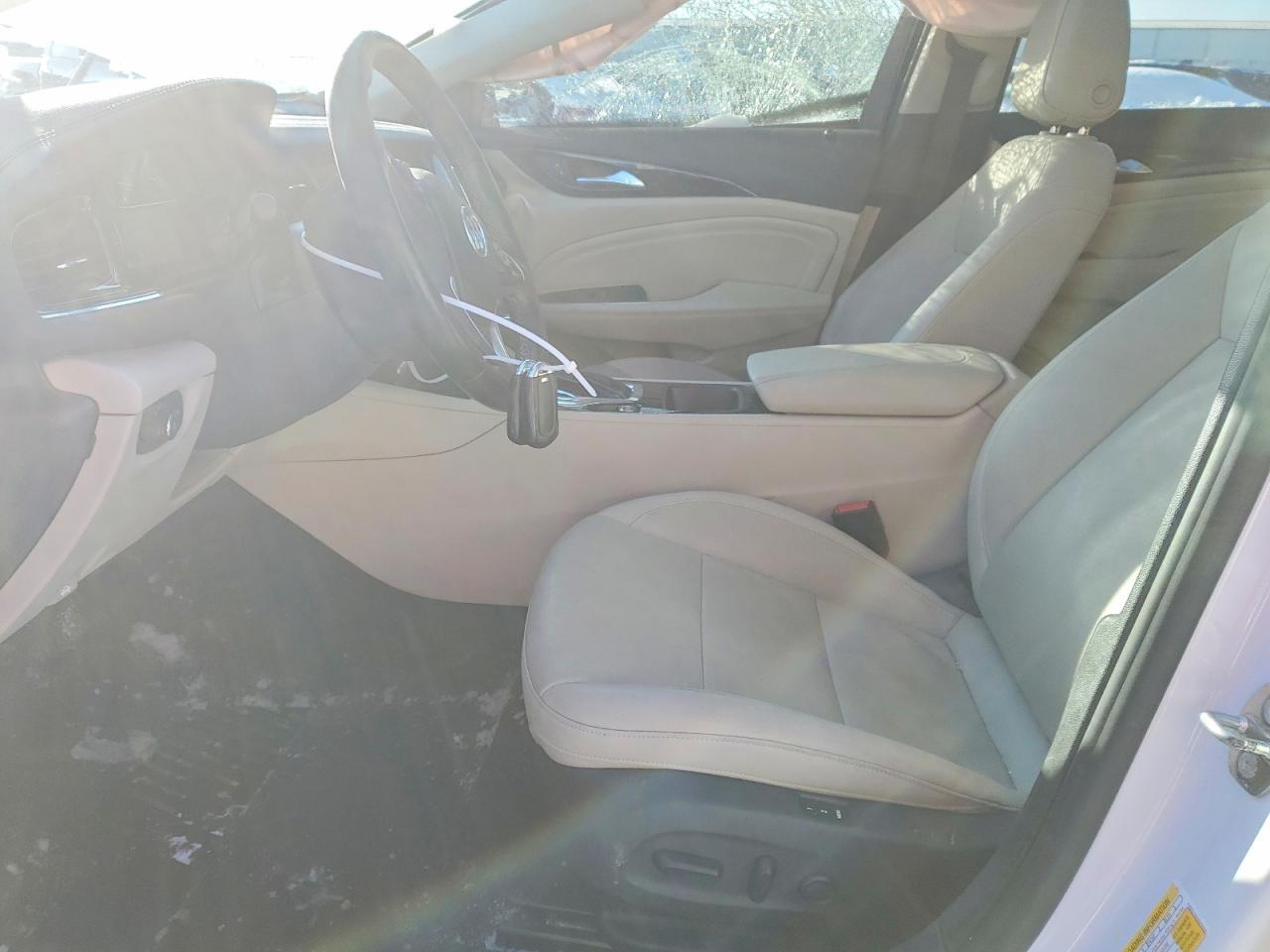 2018 Buick Regal Tourx Essence - Фото 7