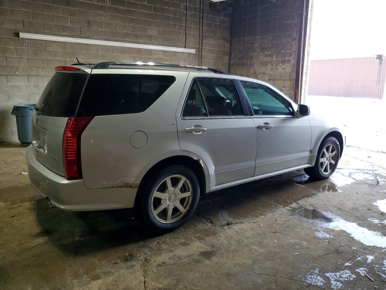 2004 Cadillac Srx - Image 3